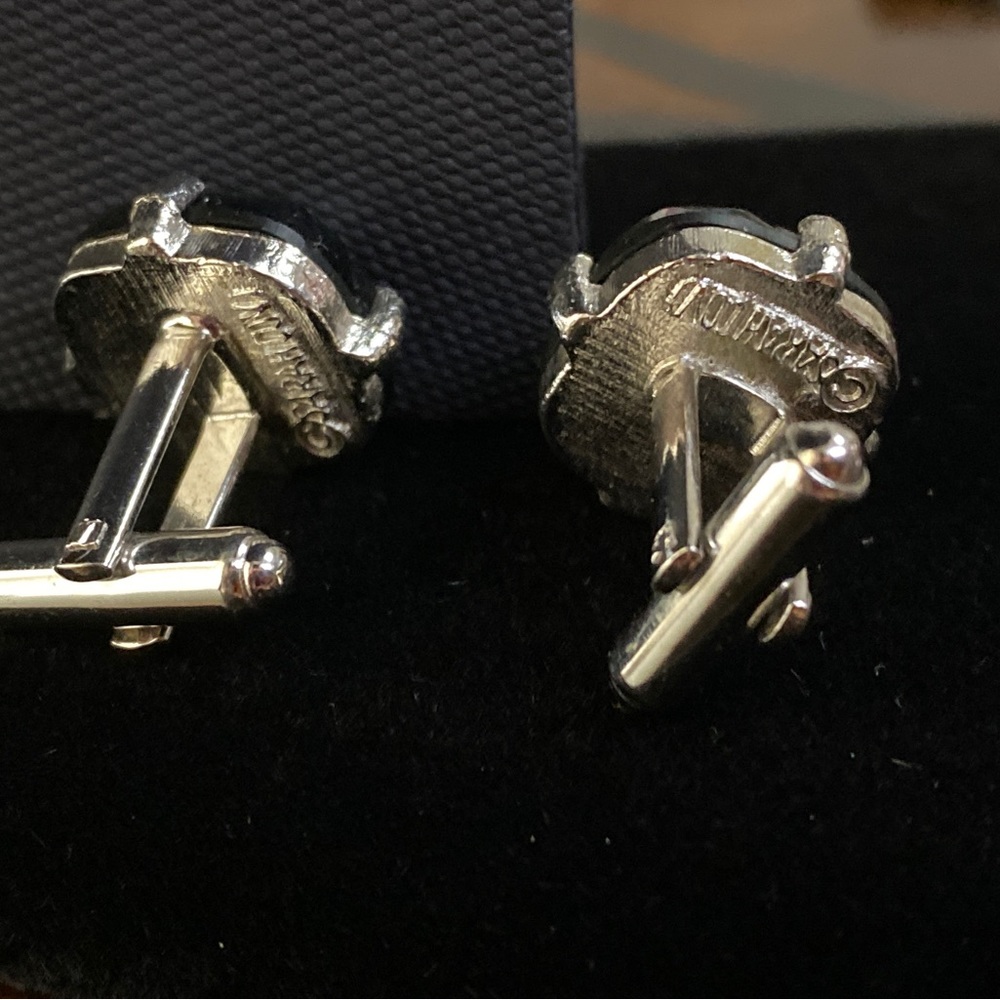 1950s/60s Sarah Coventry Vintage Faceted Faux Hematite Silvertone Cufflinks - Picture 2 of 3